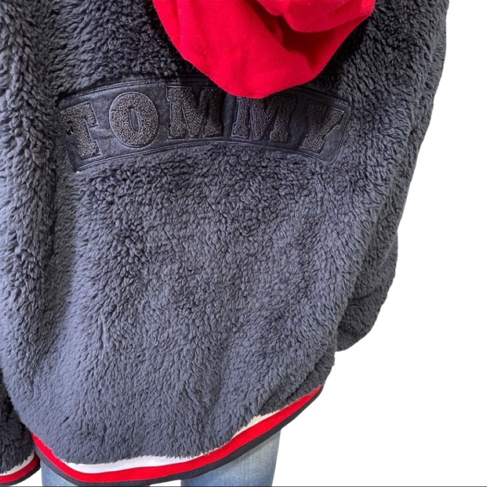 ๐ฅNWT- Tommy Hilfiger Global Sherpa Jacket (Sale) - Picture 4 of 13